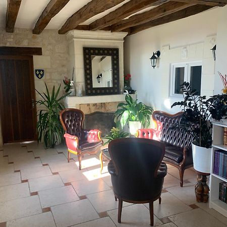 Vila La Douce France Trianon Chinon Exteriér fotografie