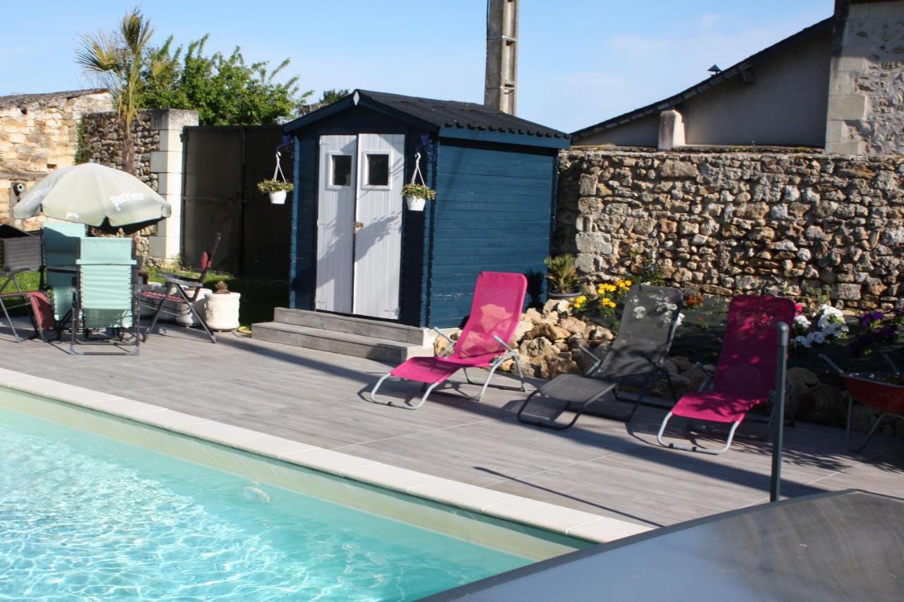 Vila La Douce France Trianon Chinon Exteriér fotografie