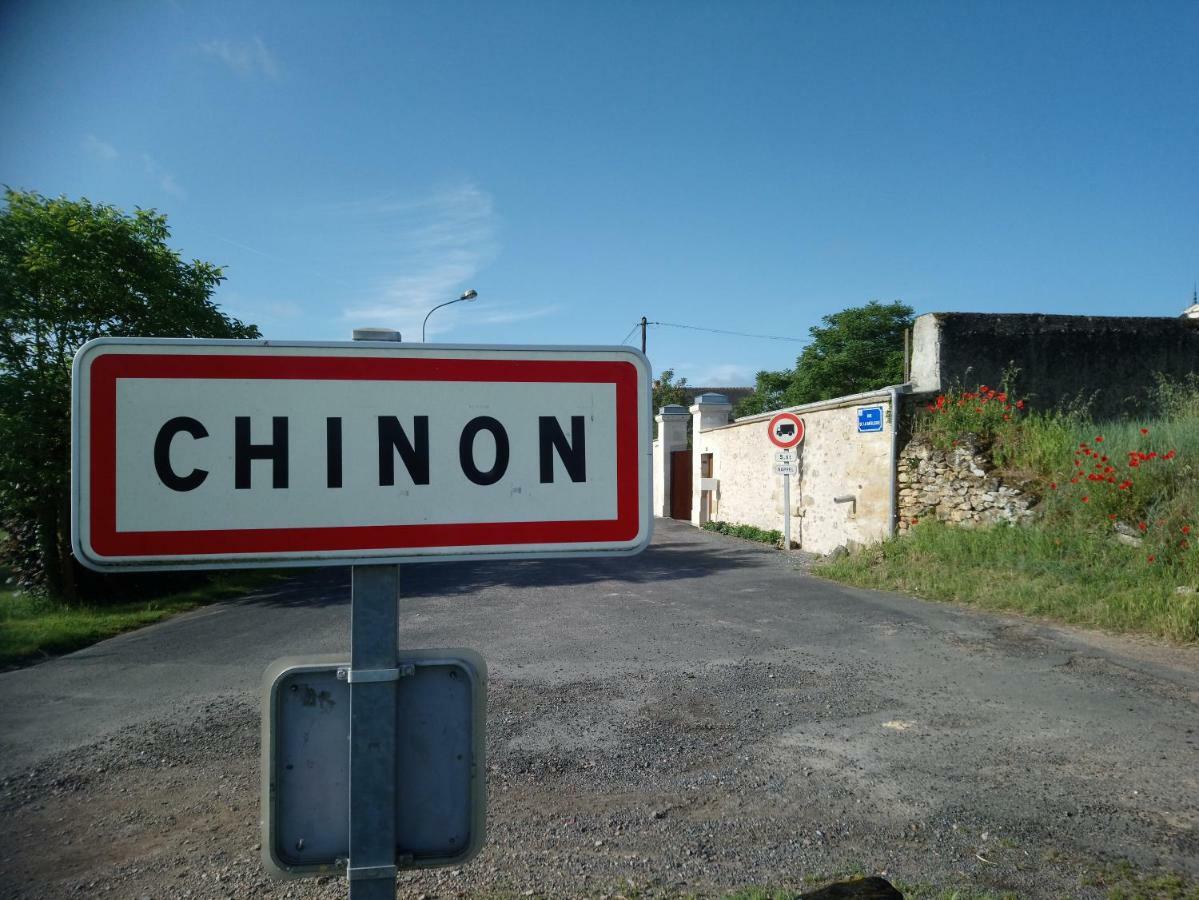 Vila La Douce France Trianon Chinon Exteriér fotografie